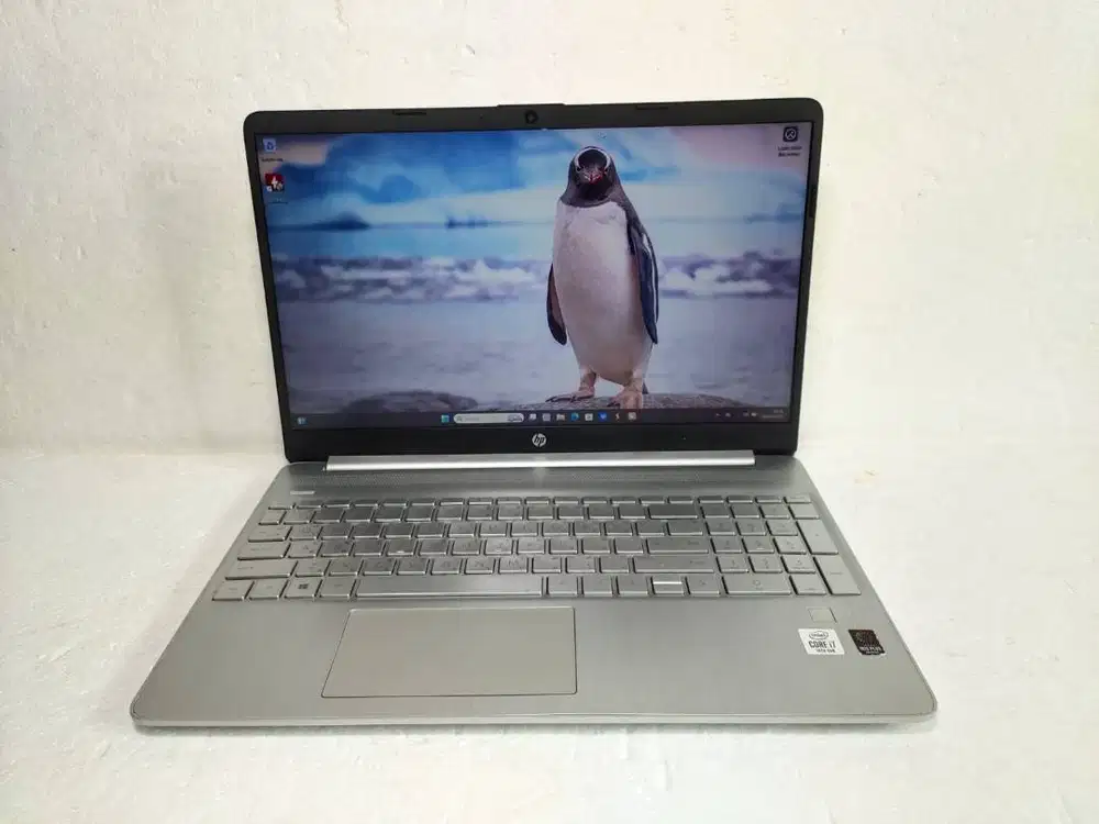 Hp 15S-FQ1002TU Core i7-1065G7 VGA Intel Iris Ram 16GB Ssd 512GB B510