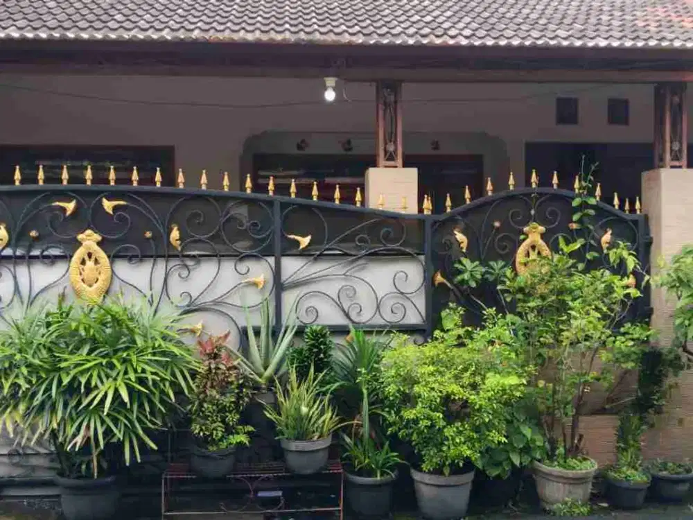 DIJUAL RUMAH 2 LT. SIAP HUNI DI DAERAH BINTARO