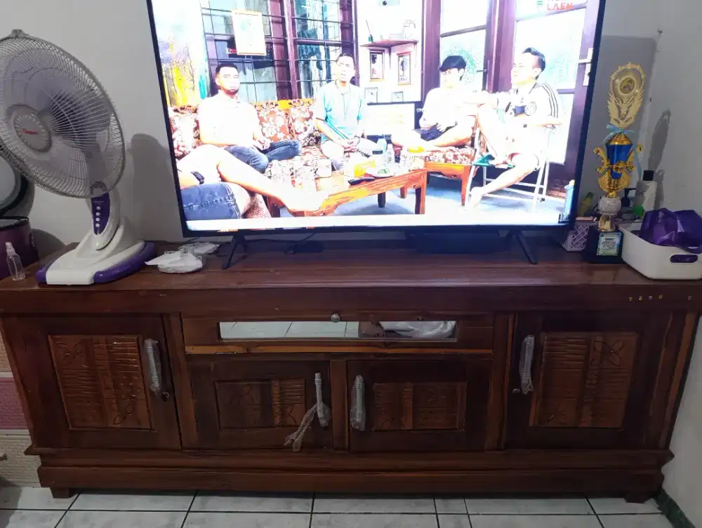 Buffet tv panjang 200 cm/ 2 meter