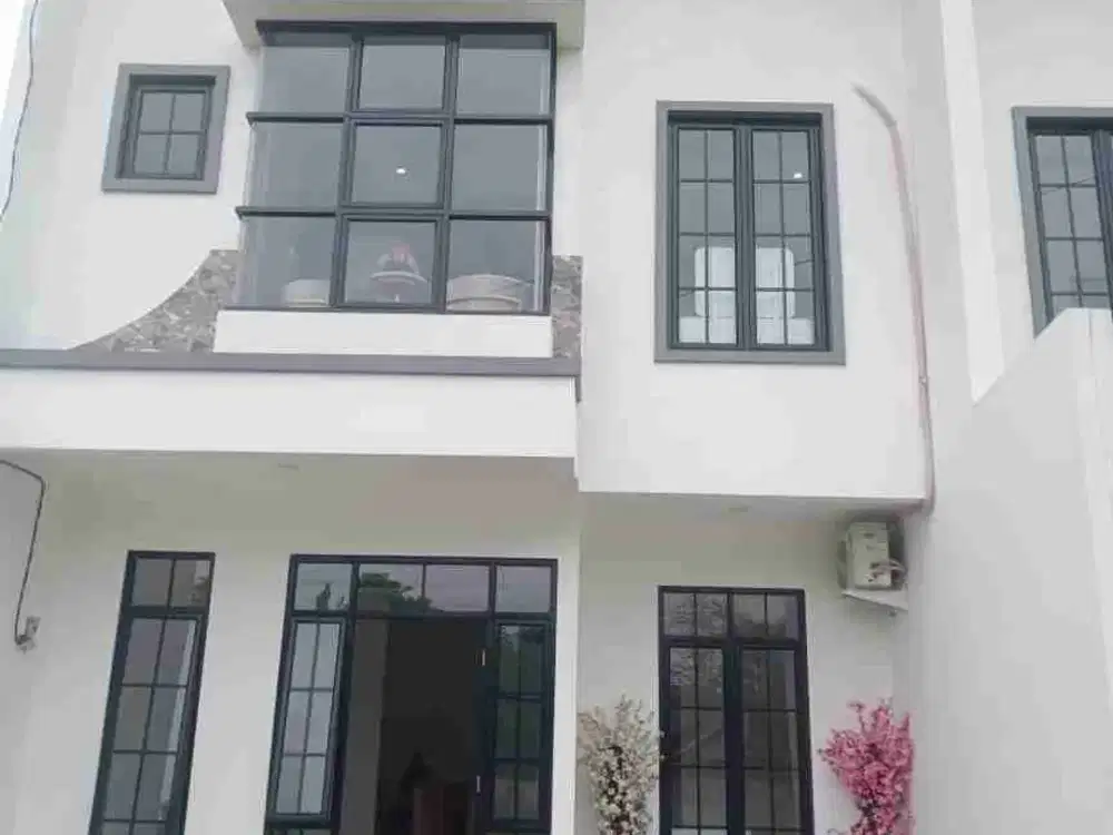 TERMURAH RUMAH MEWAH 2LT DESAIN JEPANG SIAPHUNI DI CINANGKA DKT BANDARA PONDOK CABE DAN KAMPUS UT