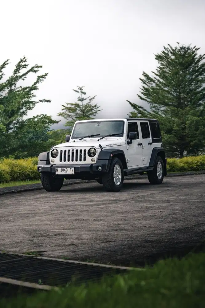 Jeep Rubicon Wrangler Sport 4x4 2013 Bensin