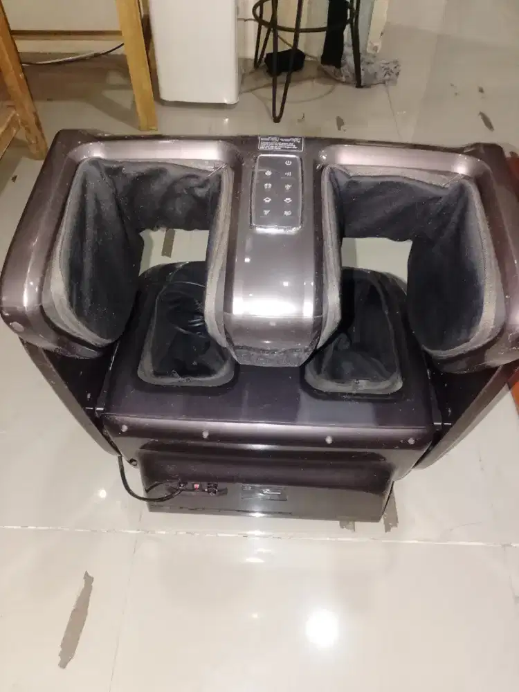 Alat pijat telapak kaki dan betis