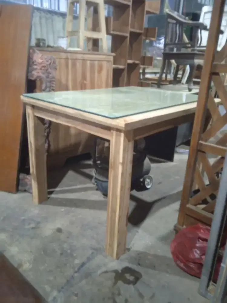 Meja Makan Kayu Jati