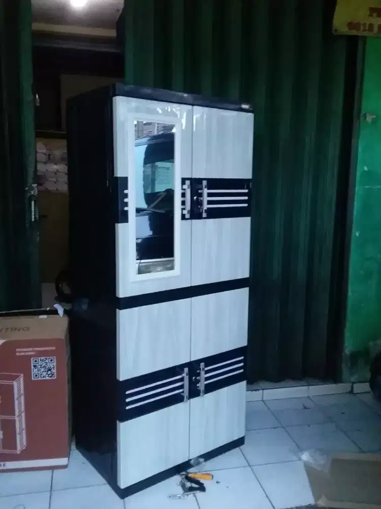 Lemari plastik bandung