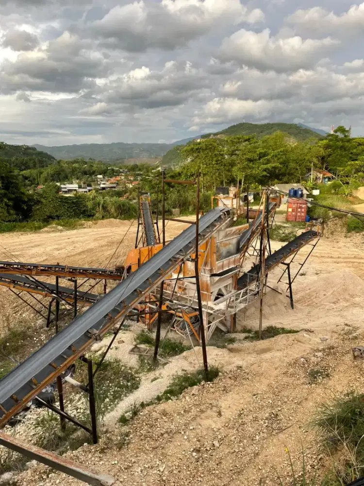 Fabrikasi Crusher Plant dan Konveyor System