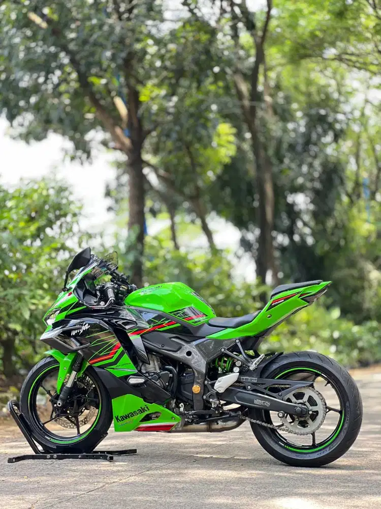 KAWASAKI ZX25RR ABS QS KRT HIJAU 2024 KM 4K PAJAK HIDUP SIAP TOURING