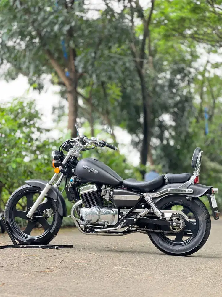 BENELLI PATAGONIAN EAGLE 250 KARBU 2019 BLACK KM 8K PAJAK ON LIKE NEW