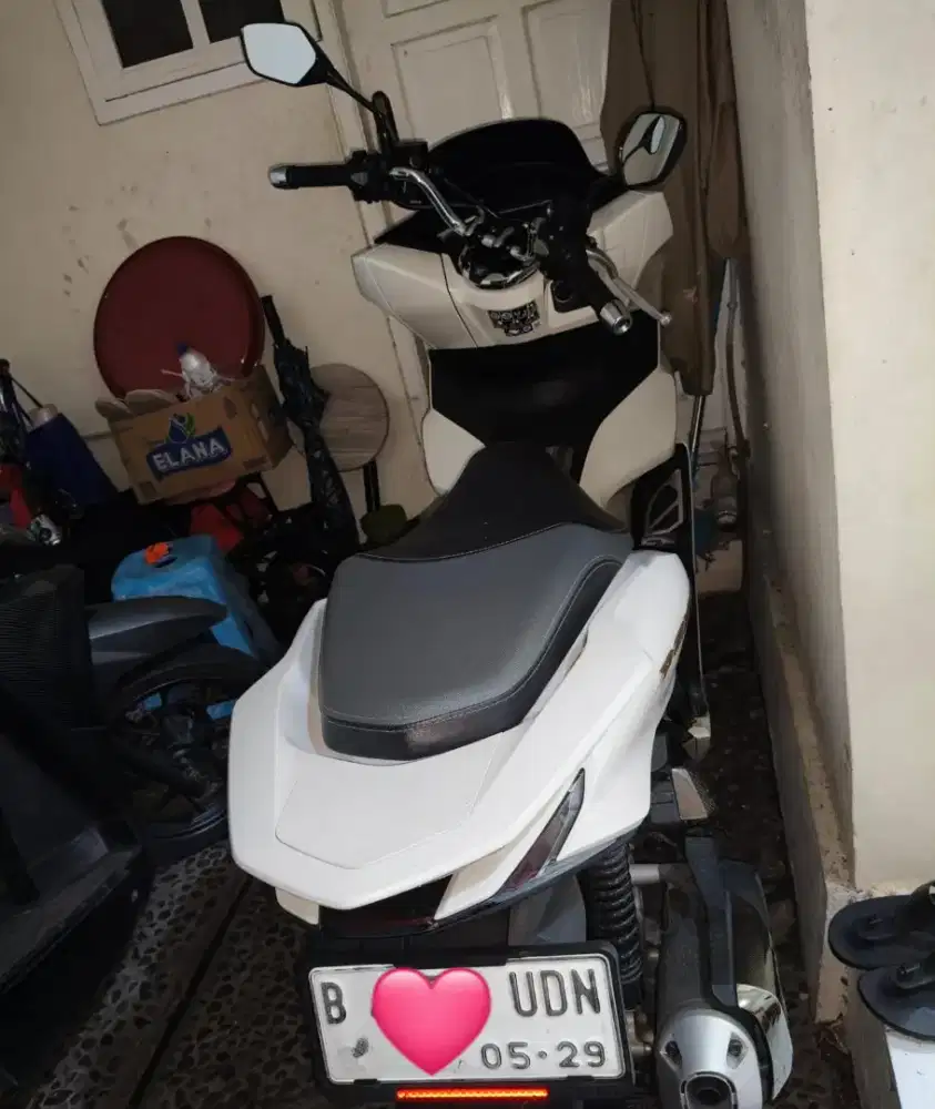 Jual pcx ABS 2024 putih
