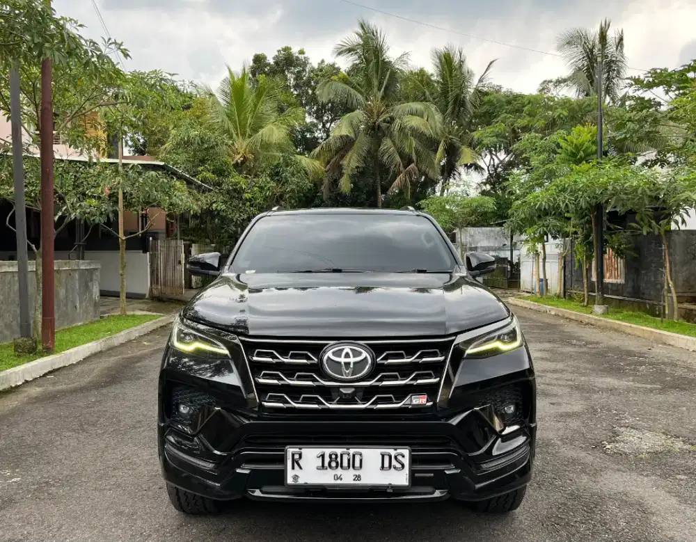 Fortuner 2.8 GR 2023 / Nopol Asli R