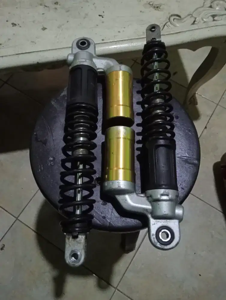 Shock nmax old ori aiap pake shokbreker motor
