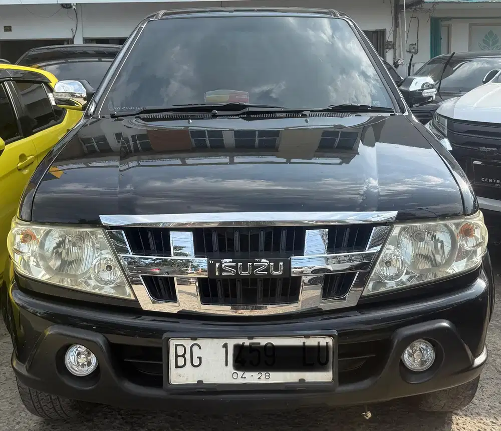 Isuzu Panther Touring MT 2009/2010