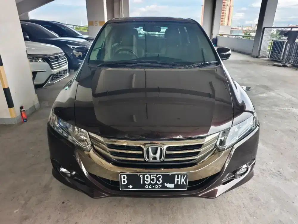 Honda Odyssey Absolute tahun 2012