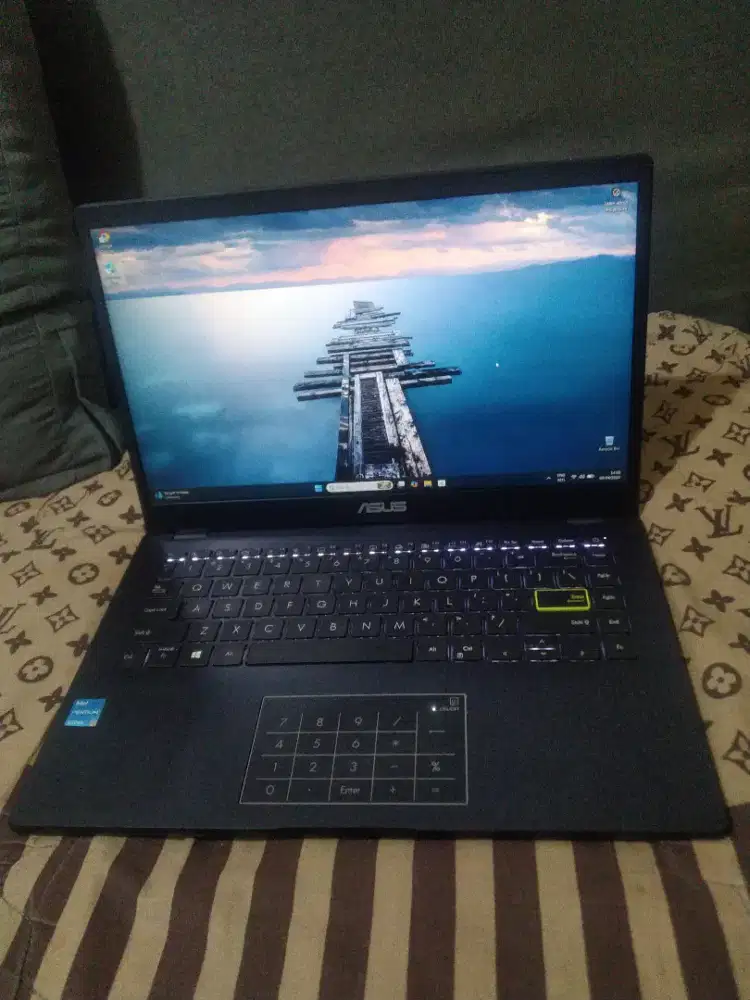 Asus E410 - Gen 11, Ram 8Gb, SSD 512Gb