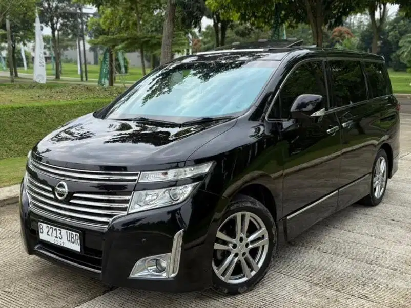 Nissan Elgrand 2.5 HWS 2013