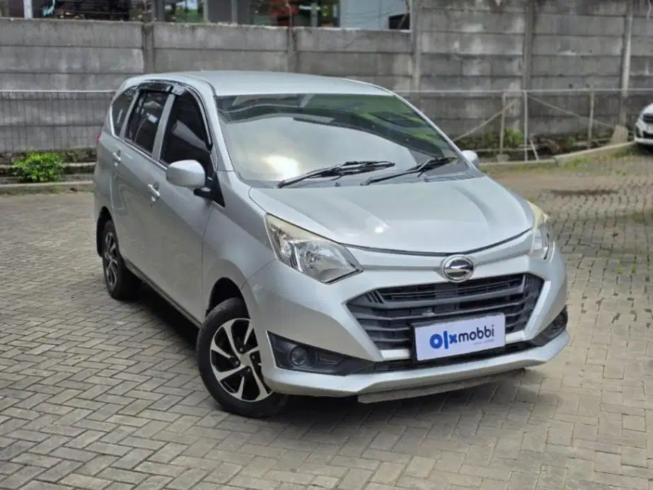 DP RENDAH Daihatsu Sigra 1.0 M Bensin-MT 2016 UIJ