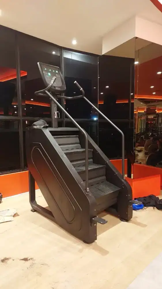 Stair climber komersial fitness import