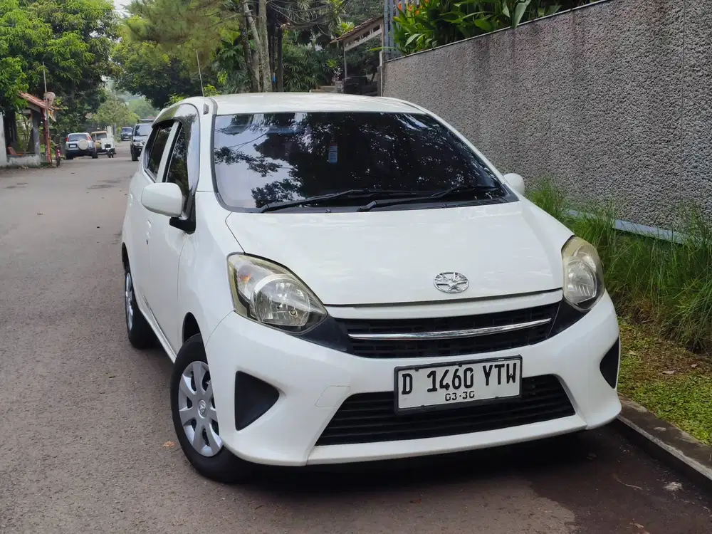 toyota agya E at matic 2015 putih mulus bandung