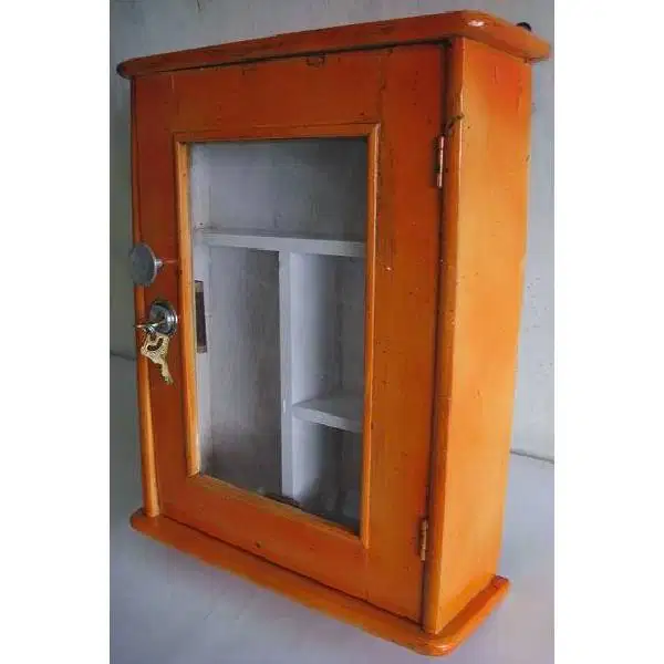 Kotak obat djadoel warna orange terbuat dari bahan kayu djati