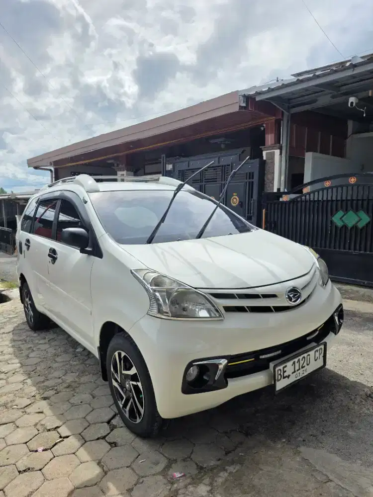 Xenia x 2014 nik 2013