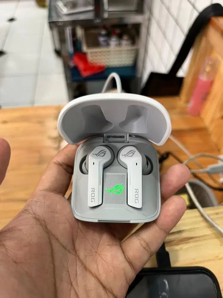 TWS Asus ROG Cetra