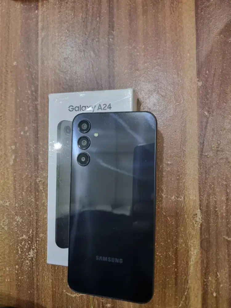 Samsung A24 4G 8/128 mulusul lengkap