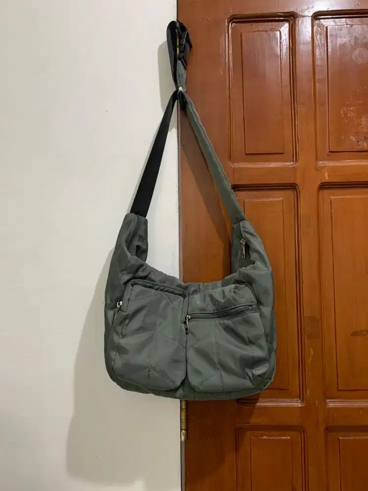 Tas Selempang Sling Bag Brand Mumu & CO JAPAN