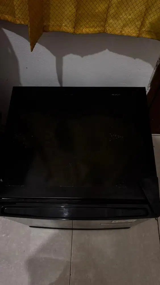 Dijual Kulkas MiniBar merek Sharp,