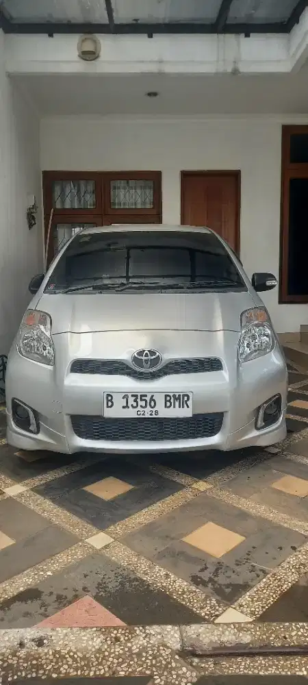 Toyota Yaris E At 2012 akhir pemakaian 2013