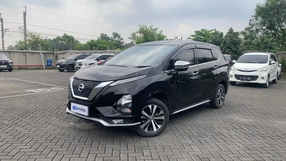 KM Low Nego Harga Murah Nissan Livina 2019 FFC