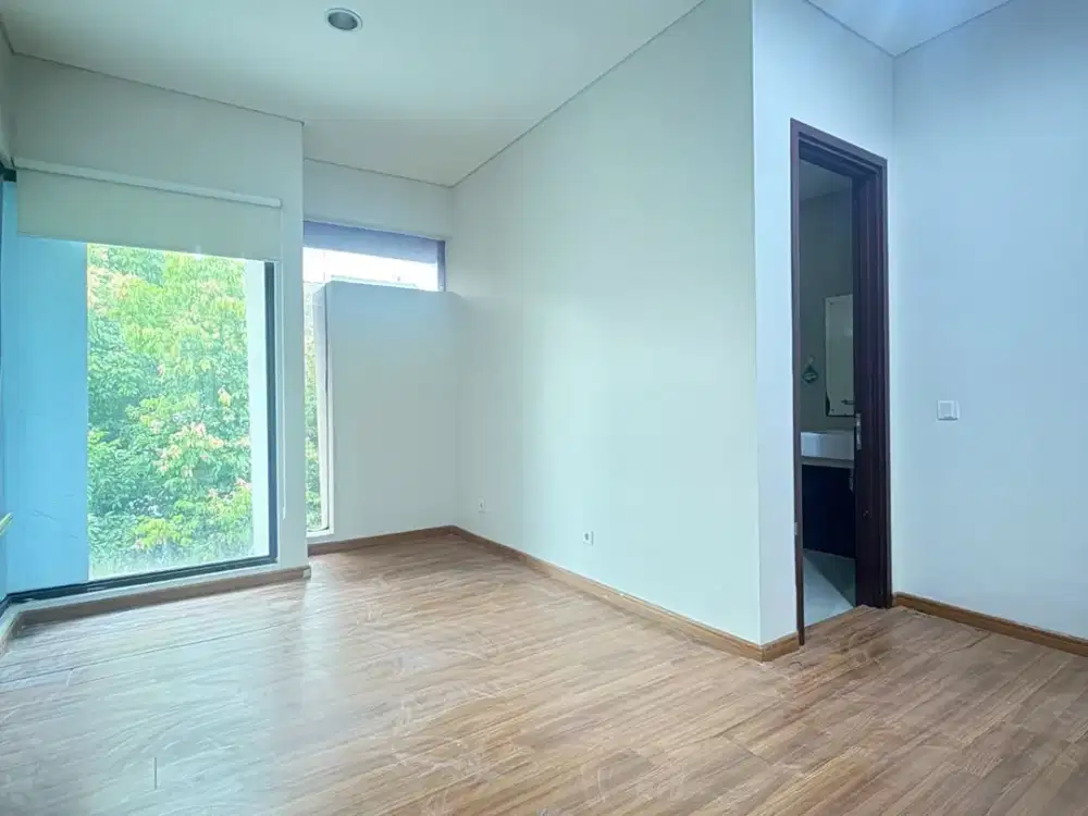 DIJUAL  RUMAH 2 LANTAI SUDAH 3 KAMAR TIDUR + 1 SUDAH RENOV | DISEWAKAN RUMAH 2 LANTAI SUDAH 3 KAMAR TIDUR + 1 SUDAH RENOV