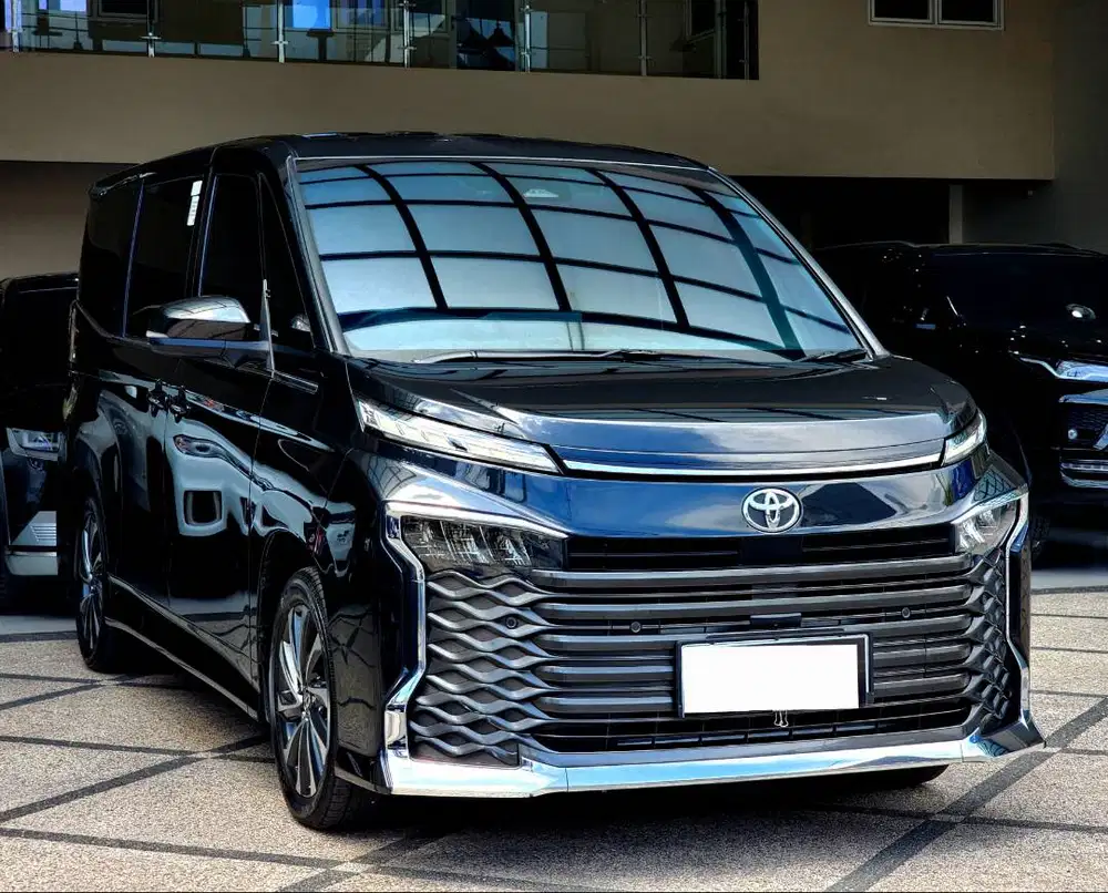 KM 13 RB!! TOYOTA NEW VOXY FACELIFT TSS CBU JAPAN PK 2023 BLACK