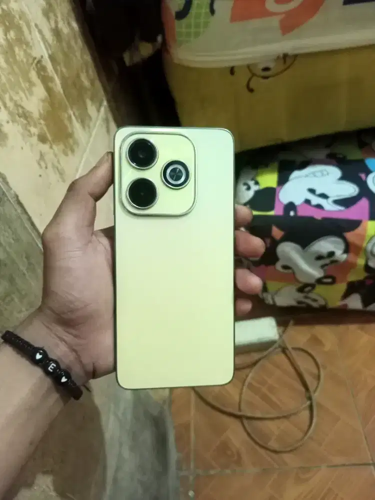 Infinix Hot 40i 8+8/256 batangan