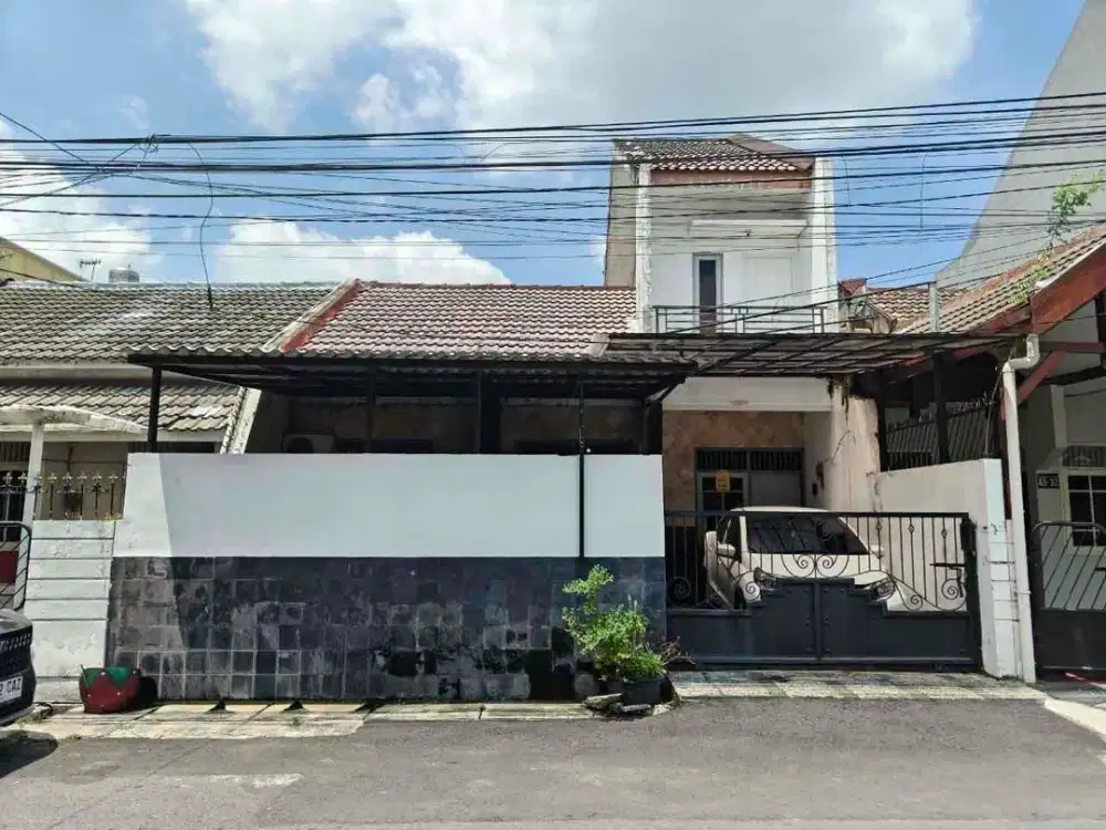 Perlu Renov‼️Dijual Rumah Nginden Intan Surabaya