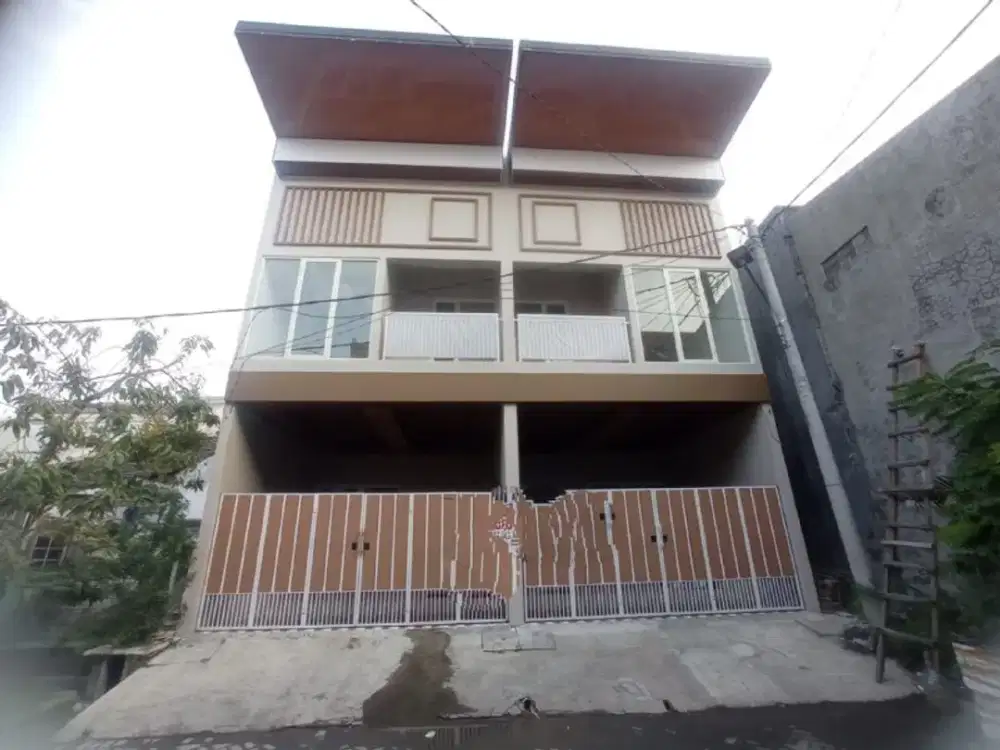 Rumah Di Babatan Pilang Surabaya Baru 2 Lantai Hunian Nyaman