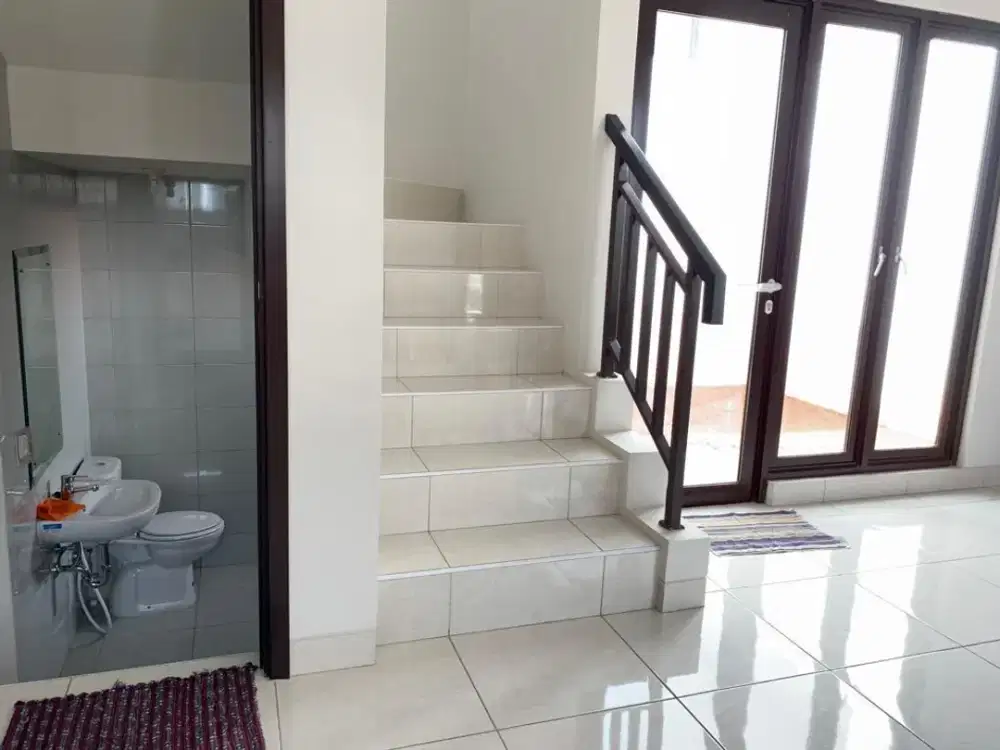 Jual Harga Bagus Rumah 2 Lantai BSD Latinos Buenos Aires