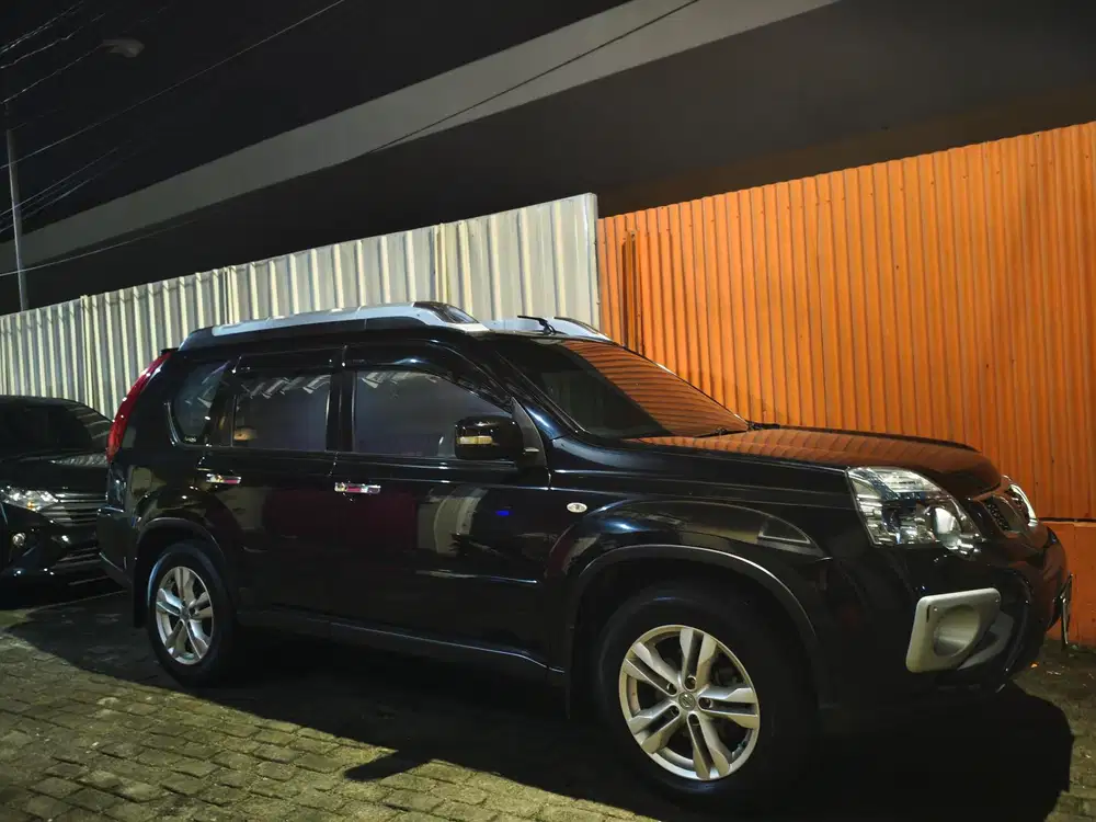 Nissan X-Trail 2012 Bensin