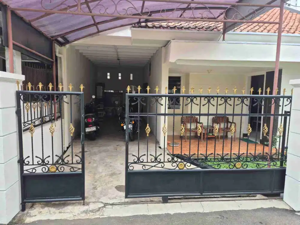 Disewakan Rumah dengan Furnished dekat tol buah batu, bandung pusat