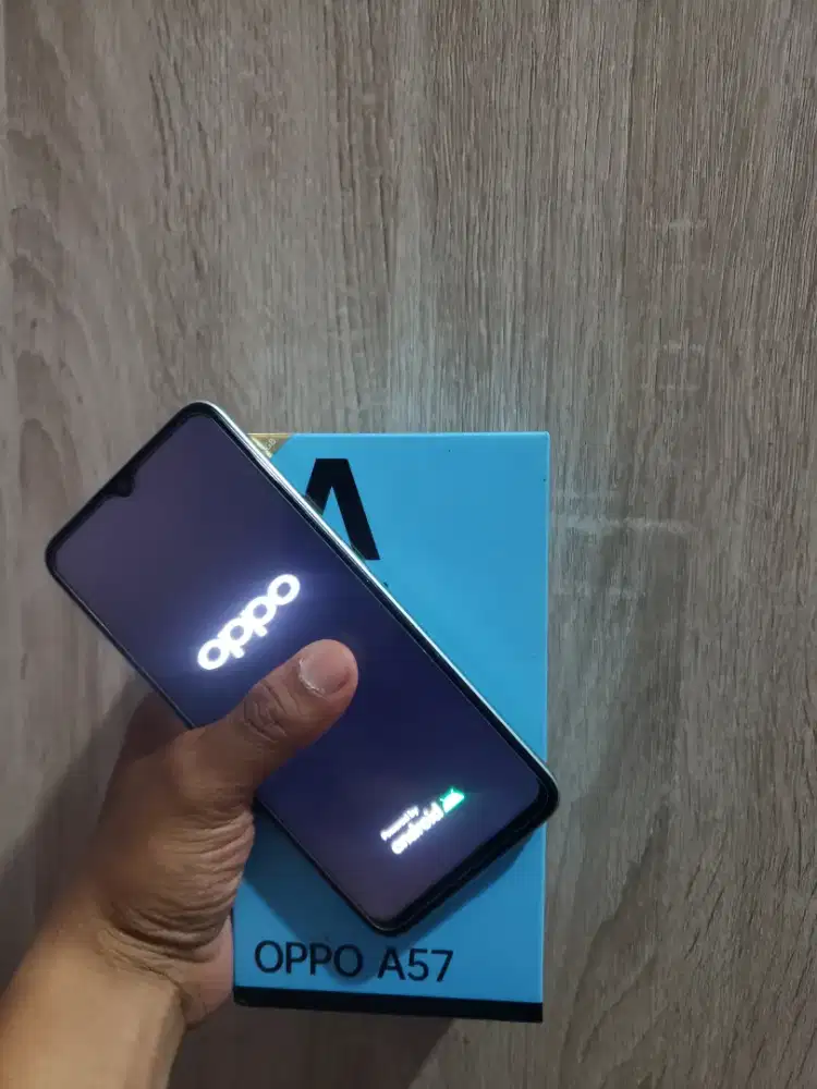 Oppo A57 4/64 GB