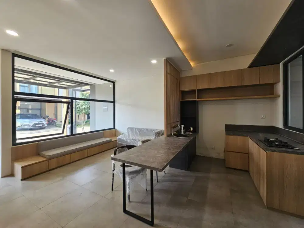 Dijual Rumah Baru BSD City Full Furnish Ada Lebih Tanah 3X11m