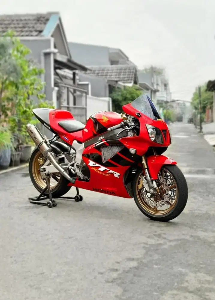 HONDA VTR 1000 SP1 RC51