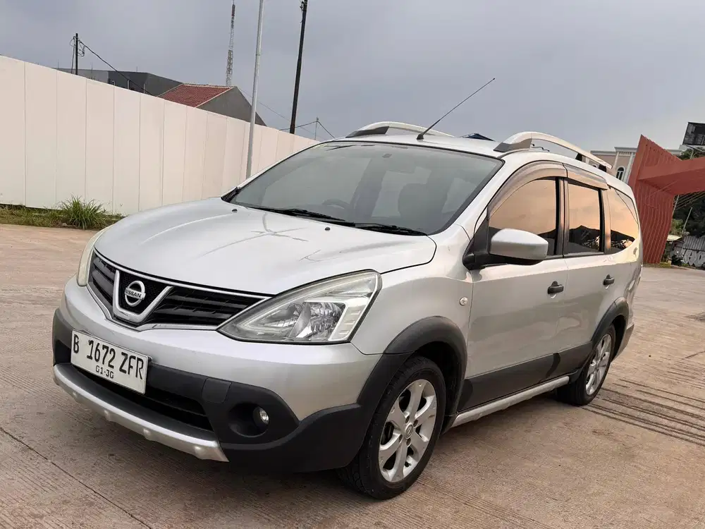 NISSAN LIVINA X-GEAR AT 2014 7 SEAT