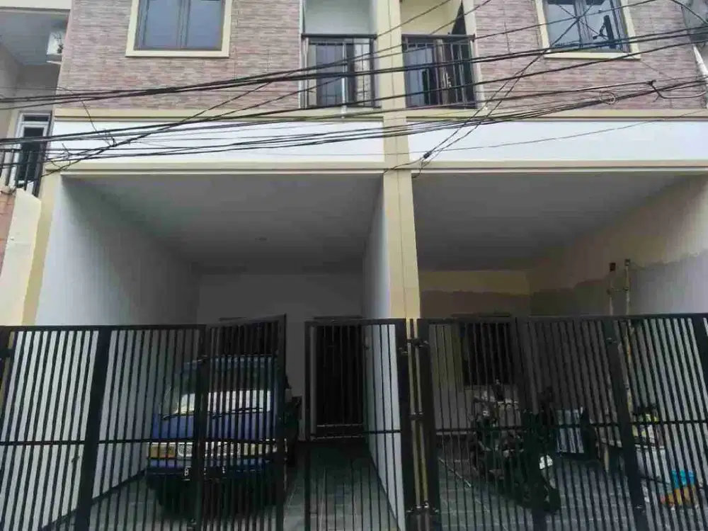 Rumah Tanjung Duren Jakarta Barat Jalan 2 Mobil