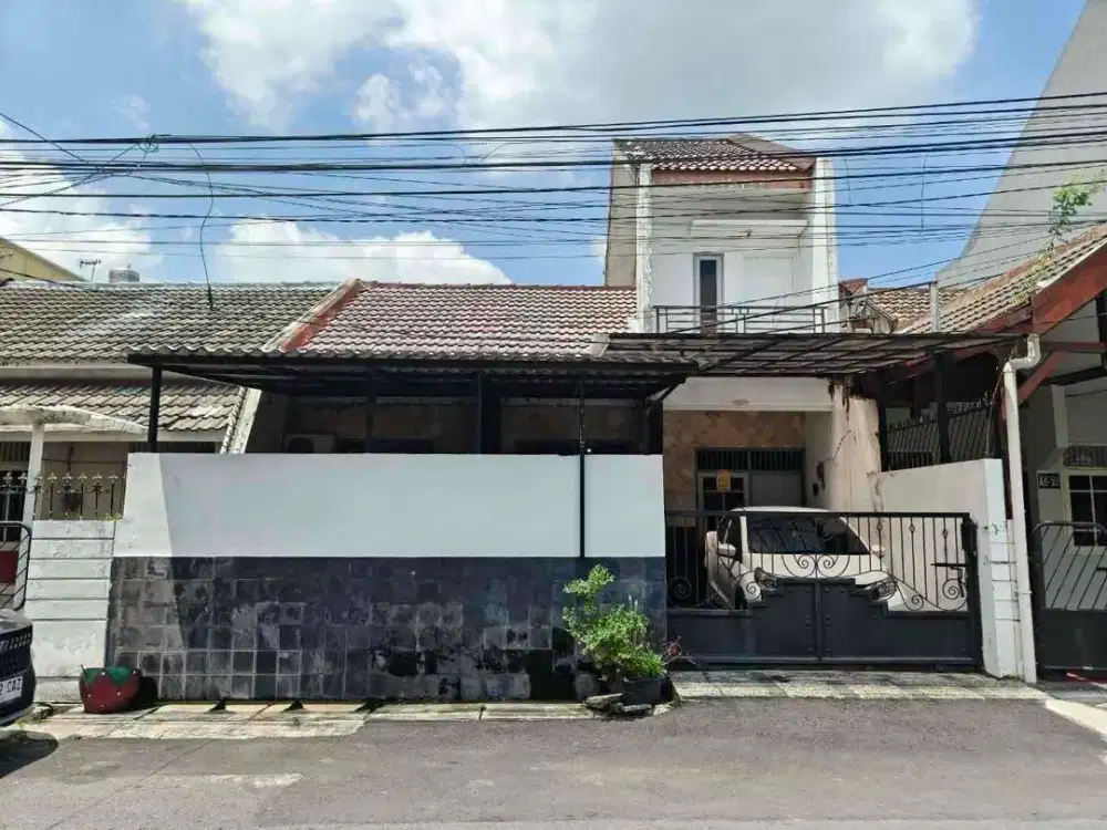 Perlu renovasi‼️Dijual rumah nginden intan