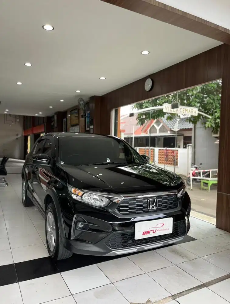 Honda WRV 2024 AT E CVT 1.5cc Tgn 1 Full Original Tanpa Cacat Like New