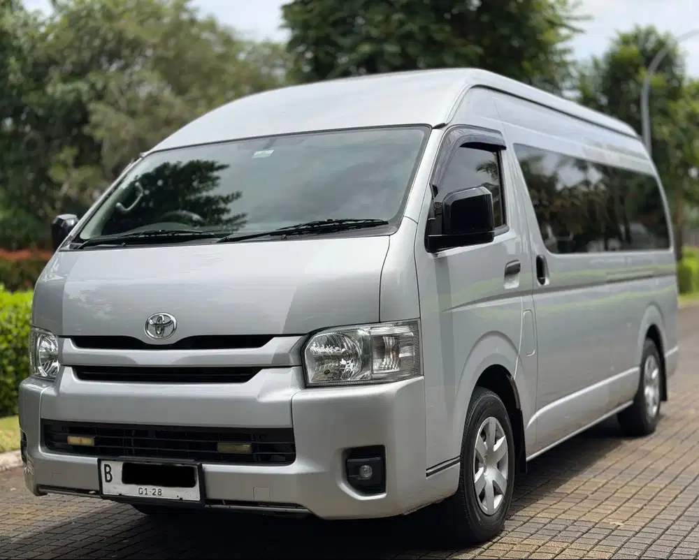 Dp Ringan Pjk Pjg 1 th Low KM 60rb Toyota Hiace Commuter 3.0 MT 2022
