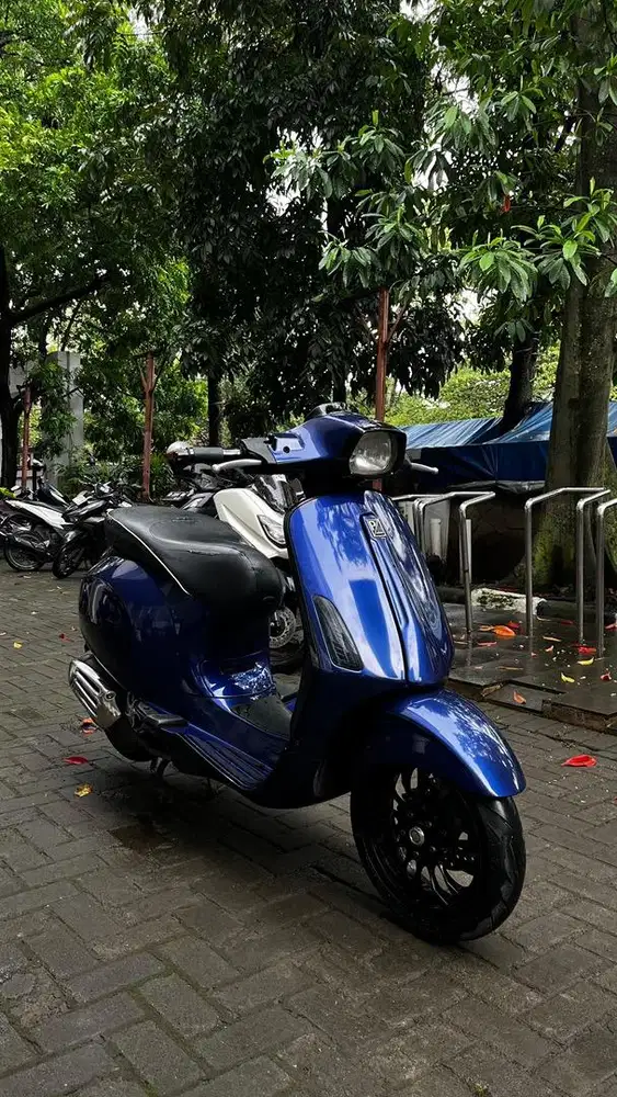 DIJUAL! Vespa Sprint 3V ie 2015