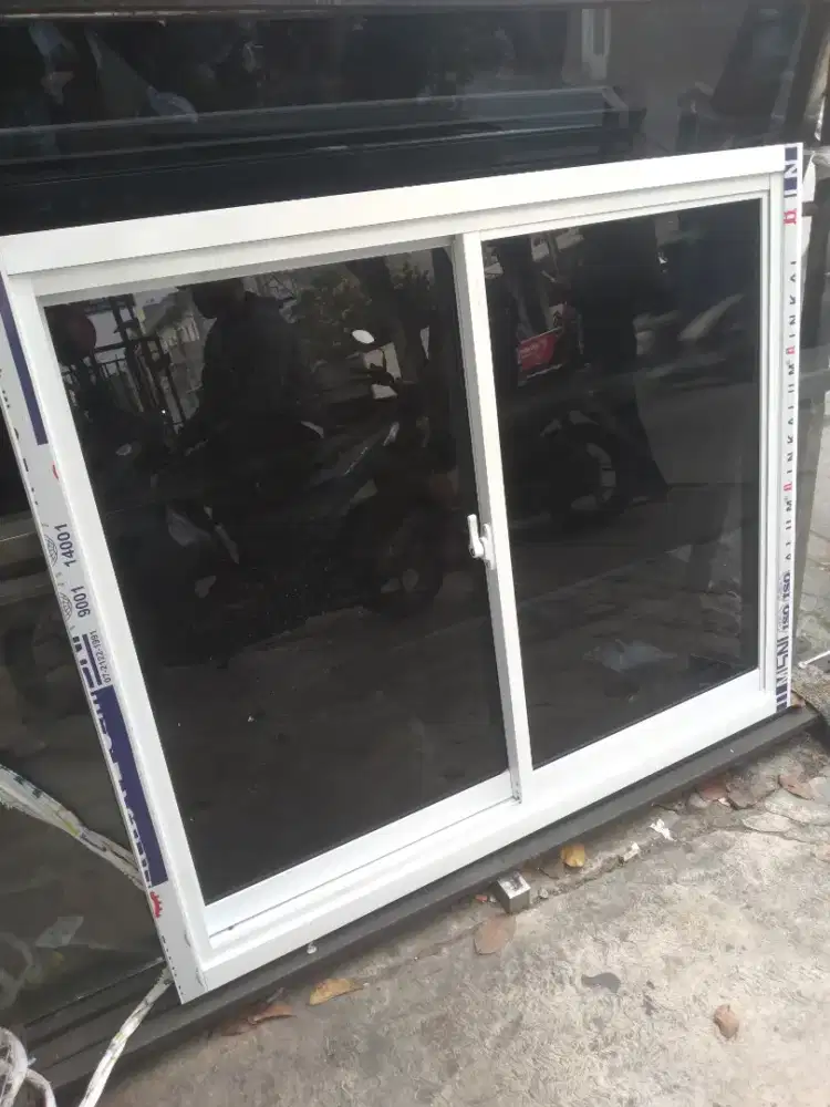 Jendela sliding aluminium T100cm L100cm harga unit plus pasang 1,3 jt