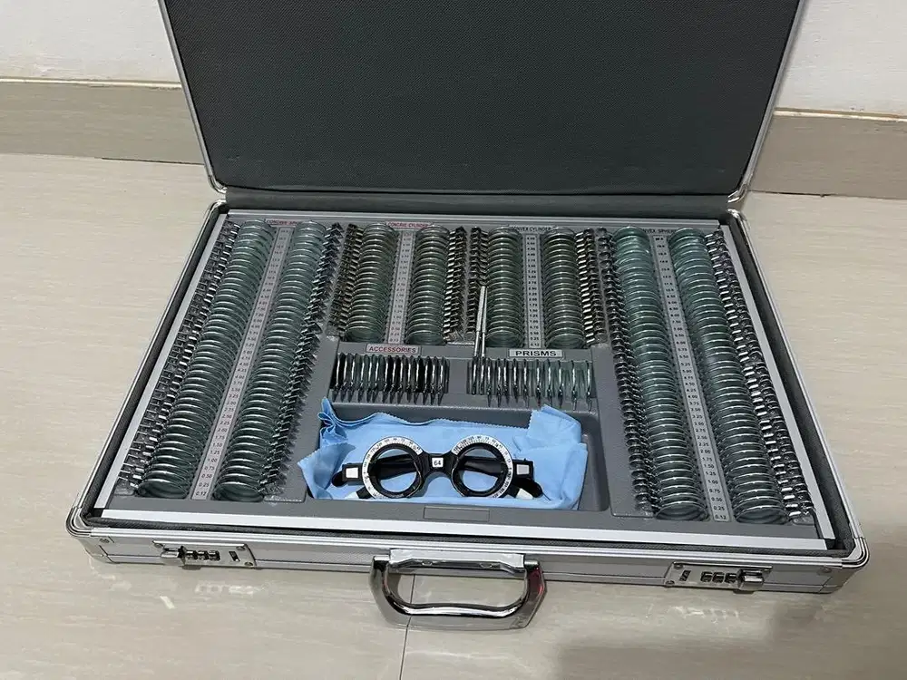 Trial Lens Optik Premium