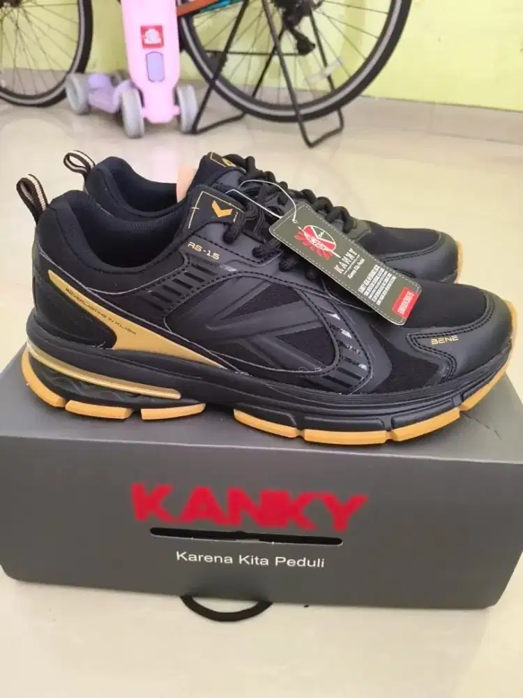 Sepatu Kanky Classic Bene BNIB