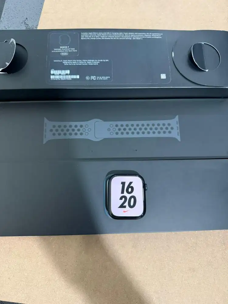 Apple watch series 7 45mm nike